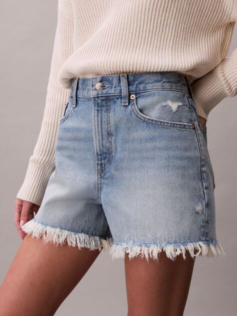 Denim 90s Denim Σορτς Με Άνετη Γραμμή Και Ξεφτισμένες Λεπτομέρειες  Γυναίκα