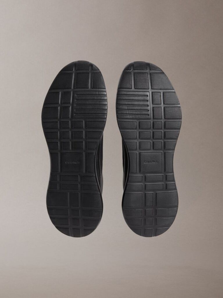Black Zermatt - Lightweight Runner Trainers  Men