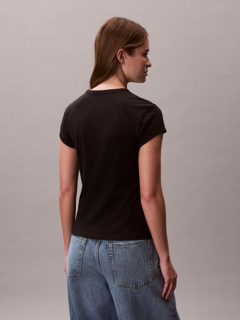 Μαύρο T-shirt Με Slim Γραμμή Και Varsity Λογότυπο   Γυναίκα