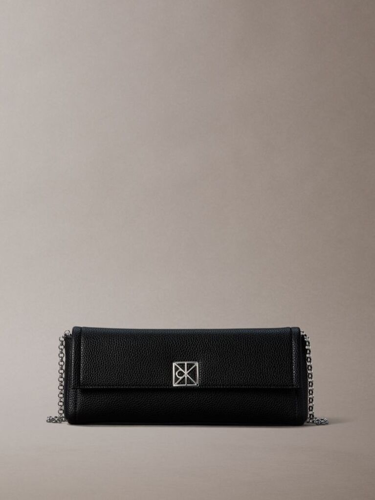 Black Emblem Pebble Grain Chain Strap Clutch  Women