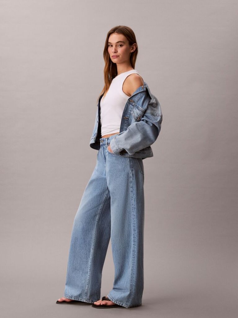 Denim Τζιν Με Άνετη Γραμμή Στα Πόδια  Γυναίκα