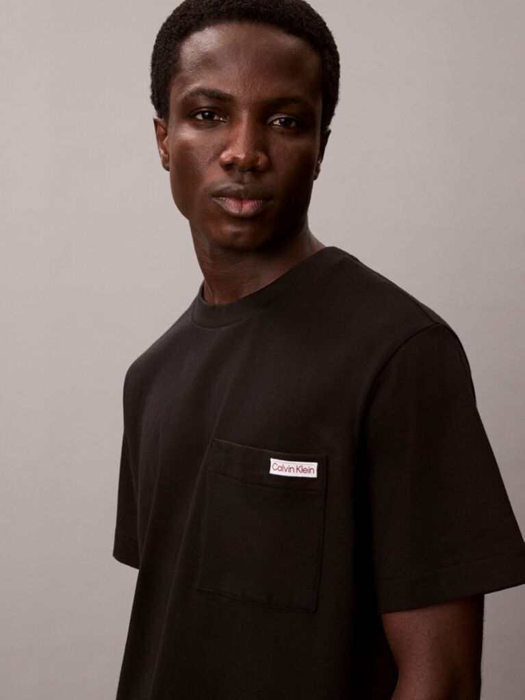 Black Chest Pocket Badge T-shirt  Men