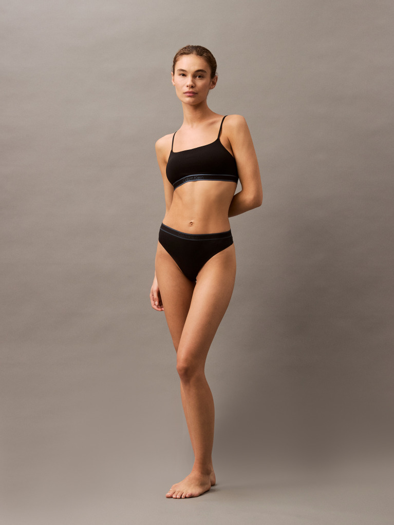 Black Thong - Tonal Logo  Women