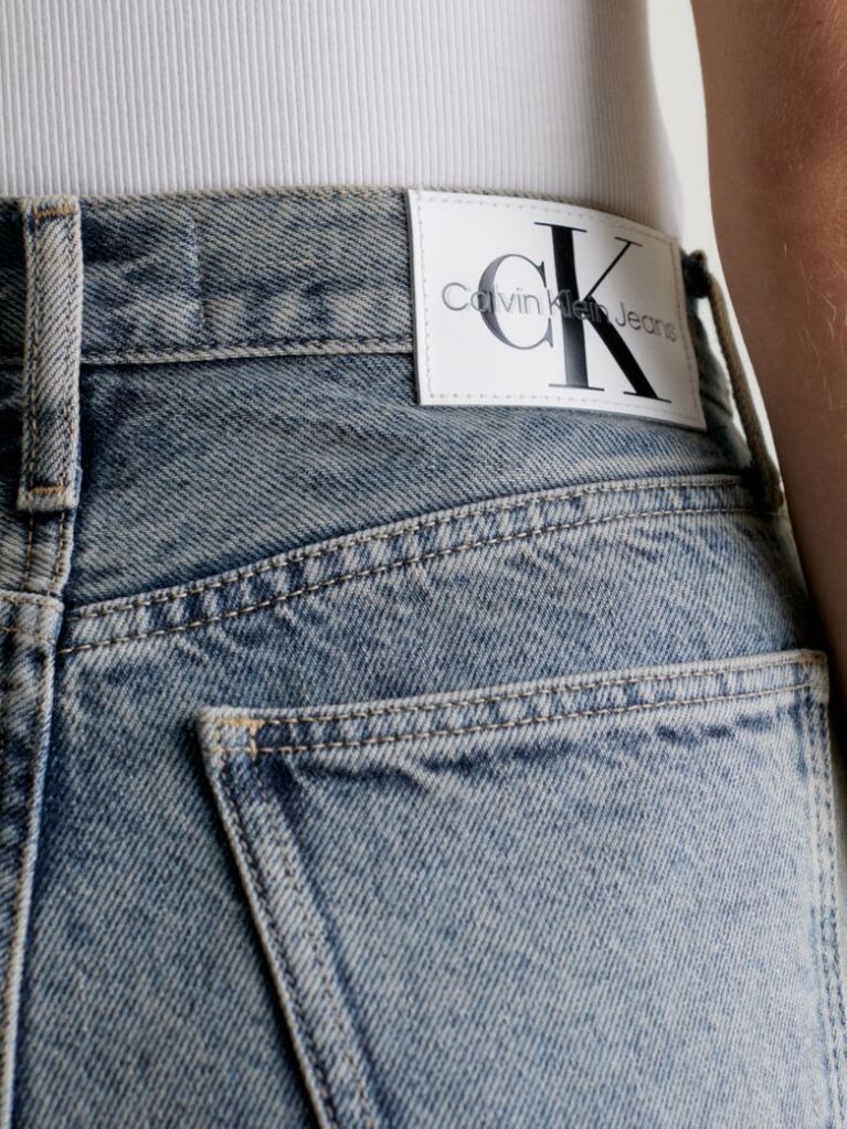 Denim Ψηλόμεσο Τζιν Σε Ίσια Γραμμή  Γυναίκα