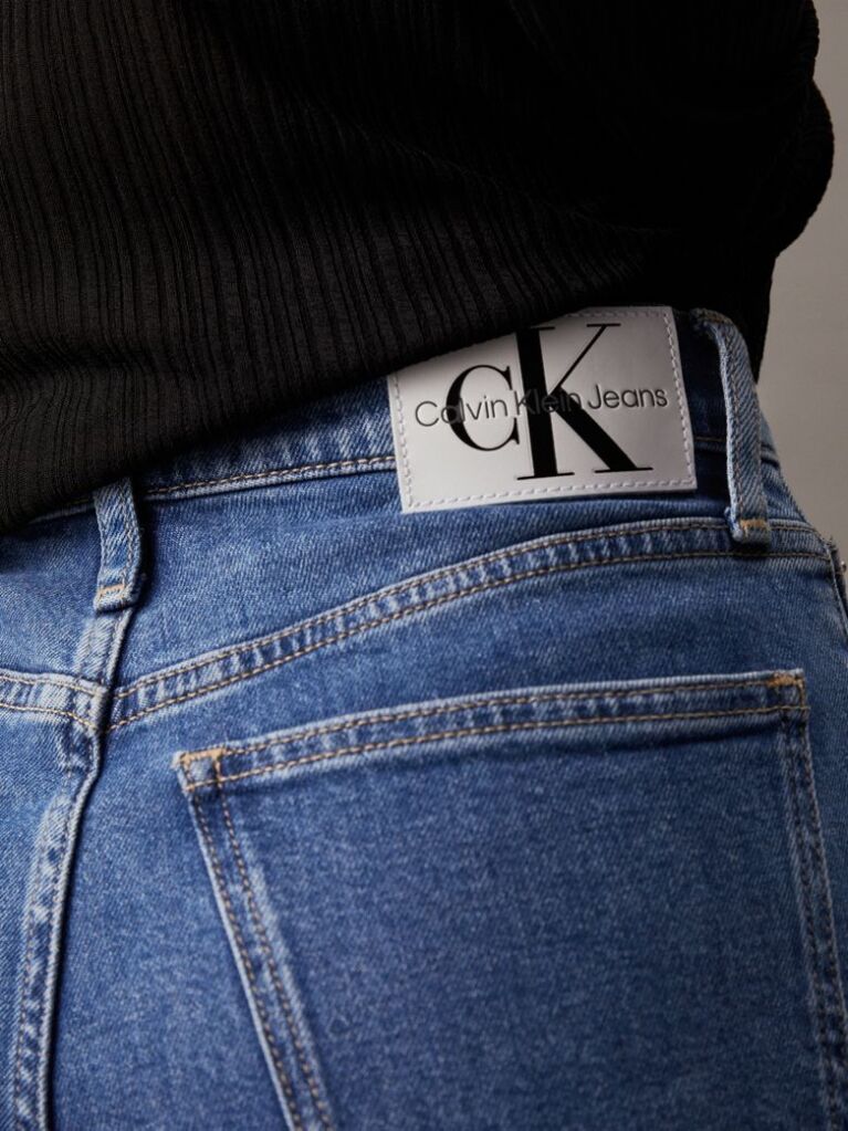 Denim Ψηλόμεσο Τζιν Σε Ίσια Γραμμή  Γυναίκα