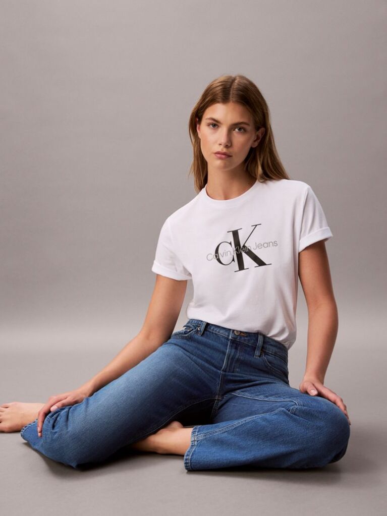 Denim Ψηλόμεσο Τζιν Σε Ίσια Γραμμή  Γυναίκα