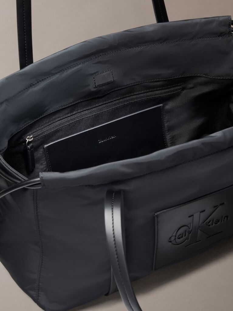 Μαύρο Τσάντα Satchel Με Ανάγλυφο Monologo  Γυναίκα