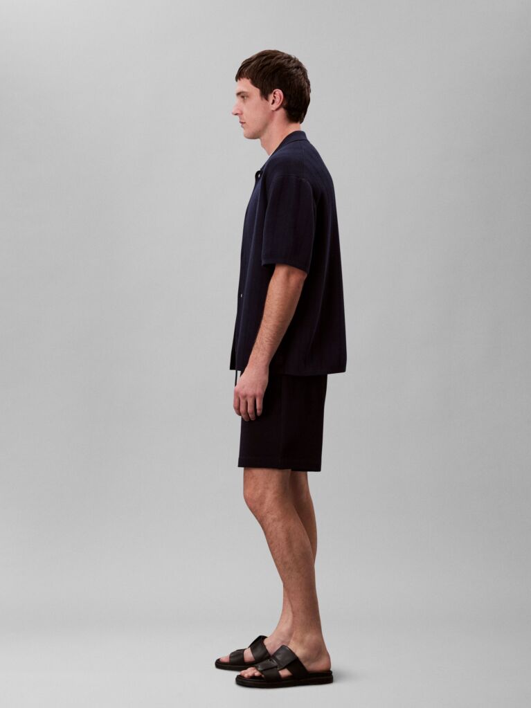Blue Shorts from CALVIN KLEIN JEANS. These shorts look very sleek thanks to the perfect fit  Men