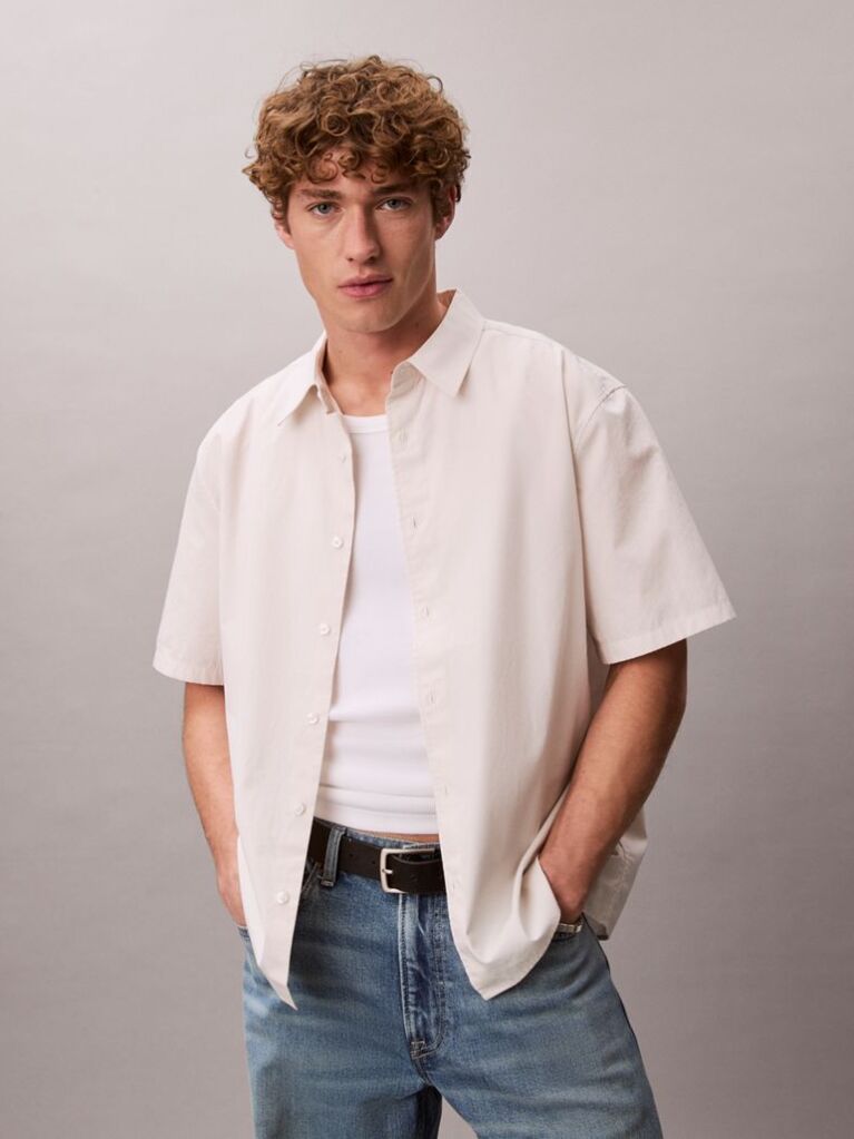 White Shortsleev Solid Poplin Boxy Relaxed Shirt  Men