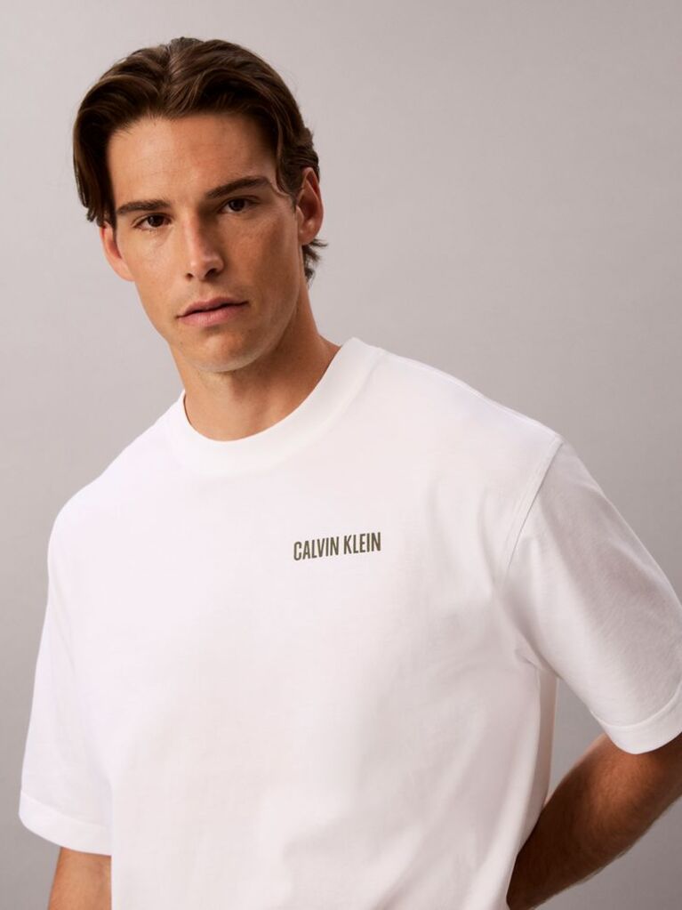 Λευκό T-shirt Σε Χαλαρή Γραμμή Με Graphic Σχέδιο "Calvins Or Nothing"  Άνδρας